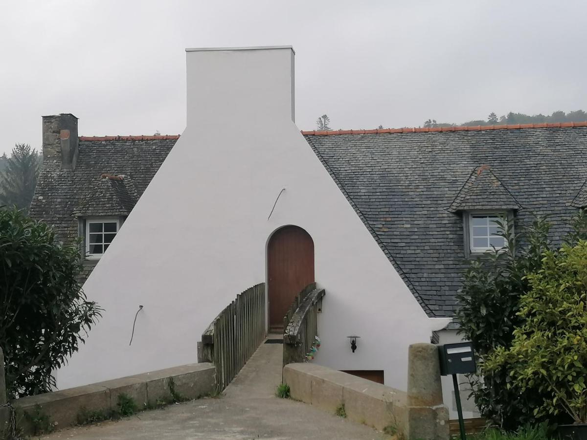 Moulin De Brezal Et Etang A 20 Minute De La Mer Plounéventer Kültér fotó